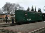 Fr die Rckfahrt nach Ghren wurden in Putbus die Schluscheiben angebracht.Aufgenommen am 27.April 2013.