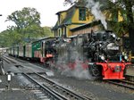  Rasender Roland : Sonderzüge im DR-Stil zum Bahnhofsfest der RüBB in Göhren. Hier der letzte Zug mit Doppeltraktion: 99 4652 und 99 4633 am 09.10.2016