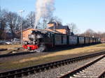 99 4802 vor der Abfahrt,am 30.Dezember 2016,in Putbus nach Lauterbach Mole.