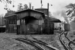 Das Bahnbetriebswerk der Sauerländer Kleinbahn im November 2018 am Bahnhof Hüinghausen.