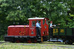 Die 1960 gebaute Diesellokomotive MV 8 Nr.3  Nahmer  rangierte Ende Juli 2022 am Bahnhof Hüinghausen.