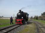 Lok 101  Schwarzach  wechelt im Bahnhof Gillrath die Fahrtrichtung nach Schierwaldenrath und fhrt mit ihrem Personenzug weiter.Selfkantbahn 5.4.10.