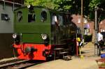 Lok Nr. 101 Schwarzach steht in Schierwaldenrath am Wasserkran und führt Führerstandsmitfahrten durch.....18.5.2014