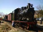 Lok 5 'Regenwalde' steht im Bahnhof Schierwaldenrath und wartet auf die Abfahrt. 08.04.07