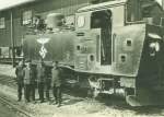 Gruppenfoto im Bahnhof Meinersdorf vor 99 695 am 01.05.1933