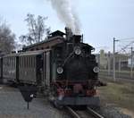 Bereitgestellt wird der Osterhasenzug nach Radeburg, Radebeul Ost.