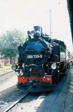 099 739-5 vor ihrer Abfahrt in Radebeul.