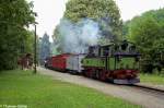 Am 09.07.06 befrderte IV K 132 einen historischen Postzug. Hier durchfhrt sie den Hp Lssnitzgrund.