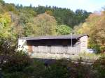 Der Gterschuppen des Bahnhofs Rabenau im Oktober 2007.