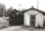 Schmalspurbahn Freital-Hainsberg - Kipsdorf, hier Zug im Haltepunkt Obercarsdorf, um 1986