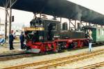 Sonderzug mit 99 1608-1 im Bahnhof Dippoldiswalde am 31.03.2002