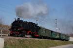 99 1734-5 (DR 99 734; DB 099 723-9) mit einem Zug der Weißeritztalbahn nach Dippoldiswalde bei Ausfahrt aus Freital-Hainsberg; 20.03.2015  