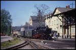 991789 fährt am 3.5.1990 mit dem P 14269 aus Freital - Hainsberg kommend in den Bahnhof Dippoldiswalde ein.