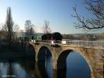 99 1746-9 rollt am 29.12.2008 ber das Viadukt in Malter