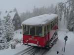 Die Gterbhne der Oberweissbacher Bergbahn mit dem Personenwagen bei der Ankunft in Lichtenhain.
