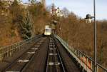 Ausweichstelle der Standseilbahn Dresden, welche das Aneinandervorbeifahren von berg- und talfahrendem Wagen auf der ansonsten eingleisigen Strecke ermglicht. Die Aufnahme entstand am 31.12.2012 aus dem bergfahrenden Wagen.