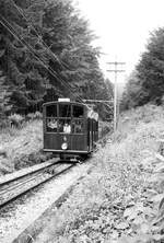 Obere Standseilbahn Heidelberg__Wagen 4 bei der Bergfahrt.__1980 oder 1981
