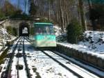 Merkurbergbahn. Talfahrt von Wagen 2 der Standseilbahn an der Ausweiche. 18.02.2013 Baden-Baden 