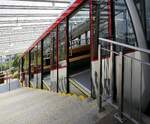 Bad Wildbad, der Wagen der Sommerbergbahn an der Bergstation, Sept.2026