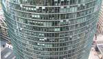 Bahnbild? Ja! Das ist der Bahntower am Potsdamer Platz in Berlin von der Aussichtsplattform des gegenberliegenden Wolkenkratzers aus gesehen.