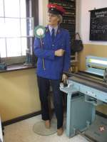 Modellpuppe in Reichsbahner-Uniform (Mecklenburgisches Eisenbahn- und Technikmuseum Schwerin, ex Bw) 27.09.2009