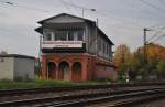 Museumstellwerk Lehrte (LPF), am 30.10.10 von ein Zuggnglichen Feldweg fotografiert.