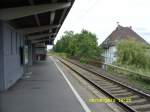 Haltepunkt Hckelhoven- Baal (ehemaliger Turm und Kreuzungsbahnhof)  Rechts ist das alte Bahnhofsgebude zu sehen.