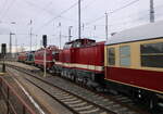 DB Museum 112 457-7 im Lr 91340 von Nrnberg Hbf nach Halle (S) Hbf), am 01.02.2023 in Weimar.