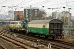 218 396-0 BEG mit Haba 6 (V60) & BEG Güterwagen als Überführung nach Neuwied in Wuppertal, am 12.02.2023.