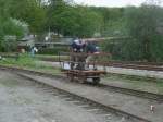 Eine Draisine wurde,am 10.Mai 2013,für das einen Tag später statt findene Bahnhofsfest in Putbus,schon mal  warm  gefahren.