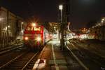 DB 218 835-7 & DB 218 810 mit ICE 402 001  Rheinsberg  in Wuppertal Hbf, Dezember 2019.