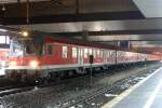 Die 111 128 schiebt die RB35 ab Dsseldorf HBF nach Wesel am 22.12.2010