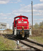 [Reupload]    Trafotransport zu ABB in Halle (Saale)    Knapp 1,5 Stunden nach der Zustellung bei ABB kommt 294 684-6 auf der Anschlussbahn im Gewerbegebiet Halle-Ost zurück.
