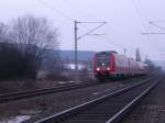 Zwei 612er Garnituren rasen auf den Bahnhof Kps zu.