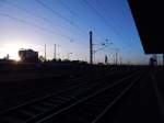 Schon der Morgen des 8.11 zeigte das es heute gutes Wetter gibt. Hier sieht man das durch den Streik verwaiste Gleisfeld vor dem Duisburger HBF von Düsseldorf und Rheinhausen kommend. 