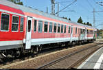 Bduu 497.2 (50 80 84-33 258-6 D-DB) und ABnrz 403.4 (50 80 31-34 207-6 D-DB) der Gesellschaft für Eisenbahnbetrieb mbH (GfE), noch mit Anschriften von DB Regio Bayern bzw.