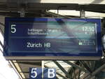 Zugzielanzeige des IC 281 nach Zürich HB.