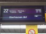 an diesem zugzielanzeiger wird grad der ice 720 von mnchen hbf nach oberhausen hbf angekndigt.gesehen am 19.02.07 in mnchen hbf