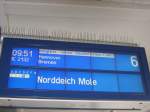 Zugzielanzeiger in BraunschweigHBF fr den IC 2132
