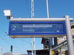 Zugzielanzeiger mit ein bisschen Verspätung nach Sassnitz,am 21.April 2016,in Bergen/Rügen.