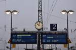 MÜNSTER, 13.12.2016, Zugzielanzeiger im Hauptbahnhof