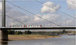 Die Oberkasseler Br�cke -     ...