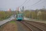 VGF Bombardier U5-25 Wagen 635 am 06.04.19 in Frankfurt Niddpark als U9 vom Bahnsteig aus mit Tele Zoom fotografiert