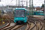 VGF Bombardier Flexity Swift U5-25 Wagen 692 am 03.02.24 in Frankfurt Heddernheim vom Bahnsteig aus fotografiert