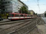Eine Doppeltraktion aus Stadtbahnwagen B der dritten Generation der KVB am Barbarossaplatz in K�ln als Zug der Linie 16 (Rheinuferbahn) nach Niehl am 14.06.2004.