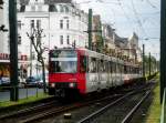  D�sseldorf: Die U75 nach D�sseldorf-Eller Vennhauser Allee an der Haltestelle D�sseldorf-Oberkassel Luegplatz.(12.5.2013) 