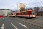 Mainzer Mobilität Düwag M8C 273 und 271 am 12.02.24 in Mainz Hbf