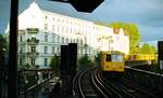 U-Bahn Berlin__Blick aus dem U-Bhf.'Schlesisches Tor' Richtung Osten.