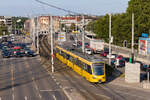 DT8.12 als U1 Vaihingen-Fellbach am 30.08.2021 zwischen Mineralbäder und Mercedesstraße. 