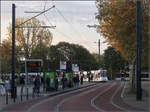 Durch Düsseldorf-Benrath -     Haltestelle Benrath S der Linien U71 und U83.
